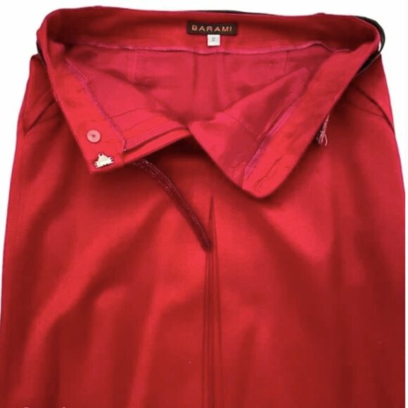BARAMI Stunning Red Pencil Skirt with Matching Belt. Color: lipstick red. Size: - Picture 3 of 4